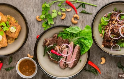 成都火锅怎么点：锅底、油碟与食材顺序